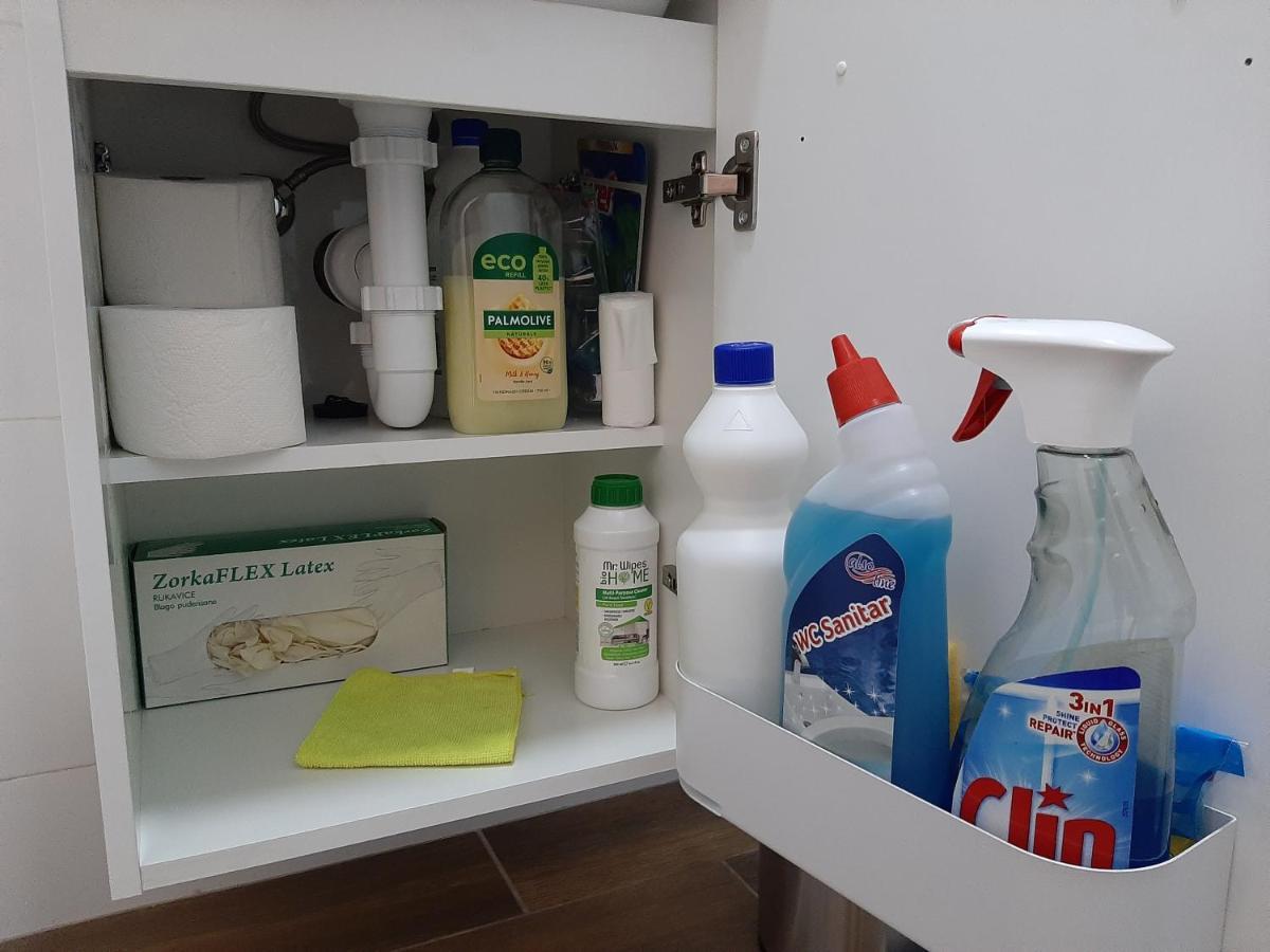 Apartman Viaggio Sremska Mitrovica Exteriör bild